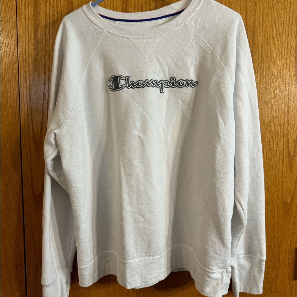 Champion women’s sweatshirt size XL